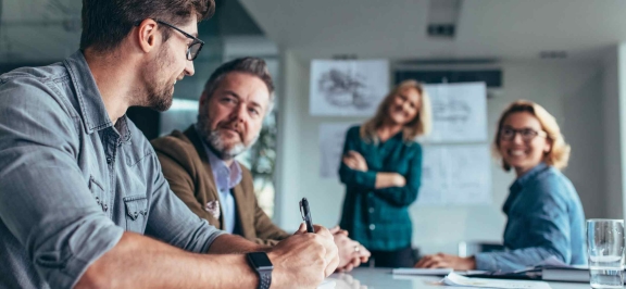 Online-Ratgeber JETZT UNTERNEHMEN - Team-Meeting